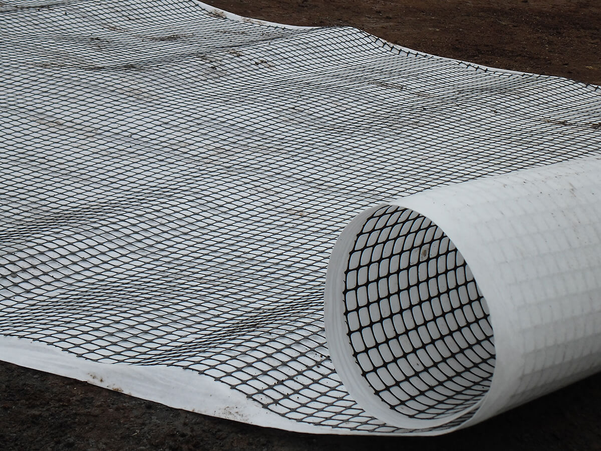 High Tensile Geogrid Composite with Geotextile