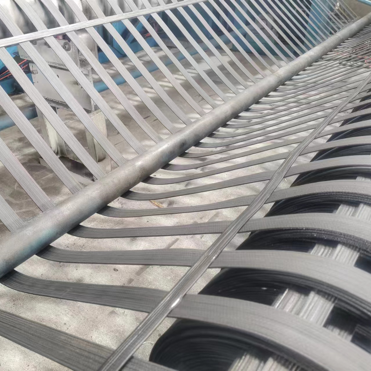 Strip Bonded Geogrid (10)